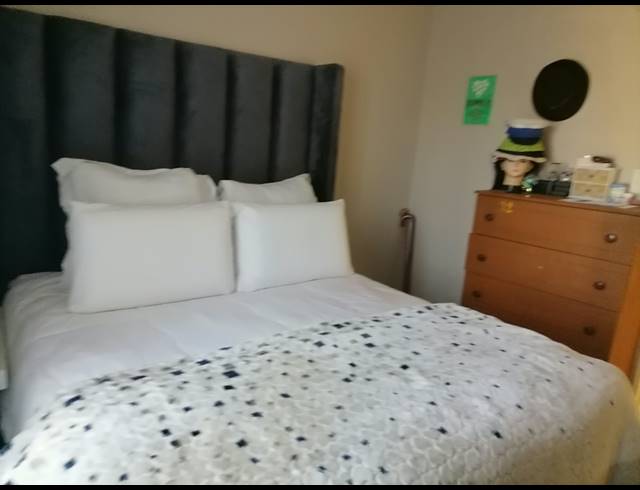 2 BEDROOM APARTMENT FOR SALE IN WATERVAL EAST